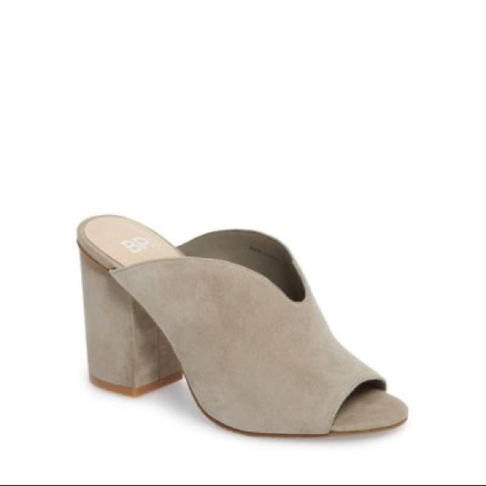 BP Tanya Open toe size 6 grey suede